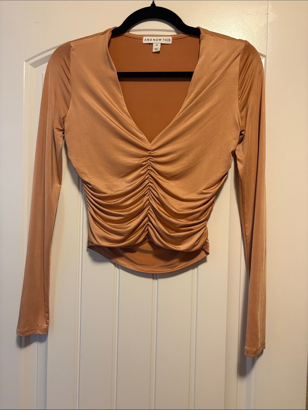 Women's Ruched V-Neck Long Sleeve Top - Apricot